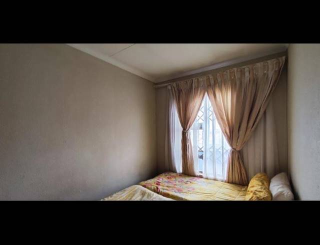 3 BEDROOM HOUSE FOR SALE IN ALRODE SOUTH